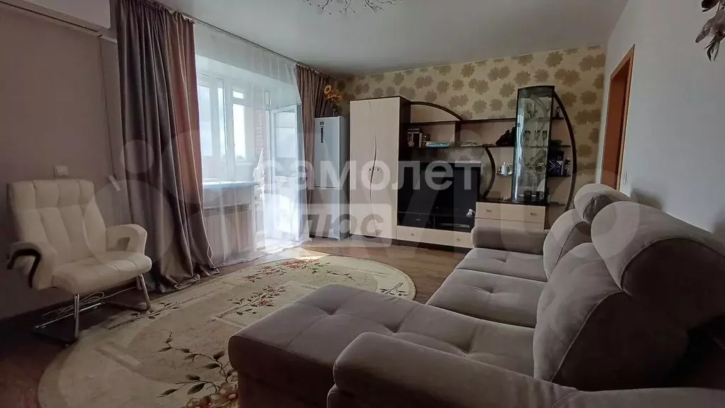1-к. квартира, 45 м, 4/4 эт. - Фото 1