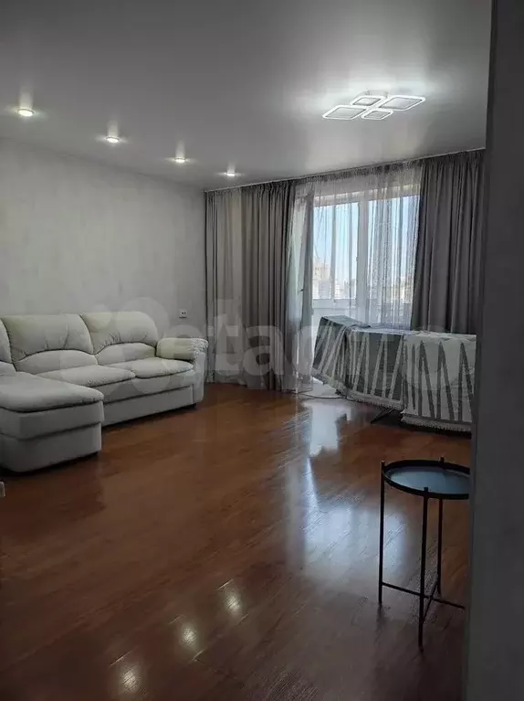 3-к. квартира, 70 м, 10/10 эт. - Фото 0