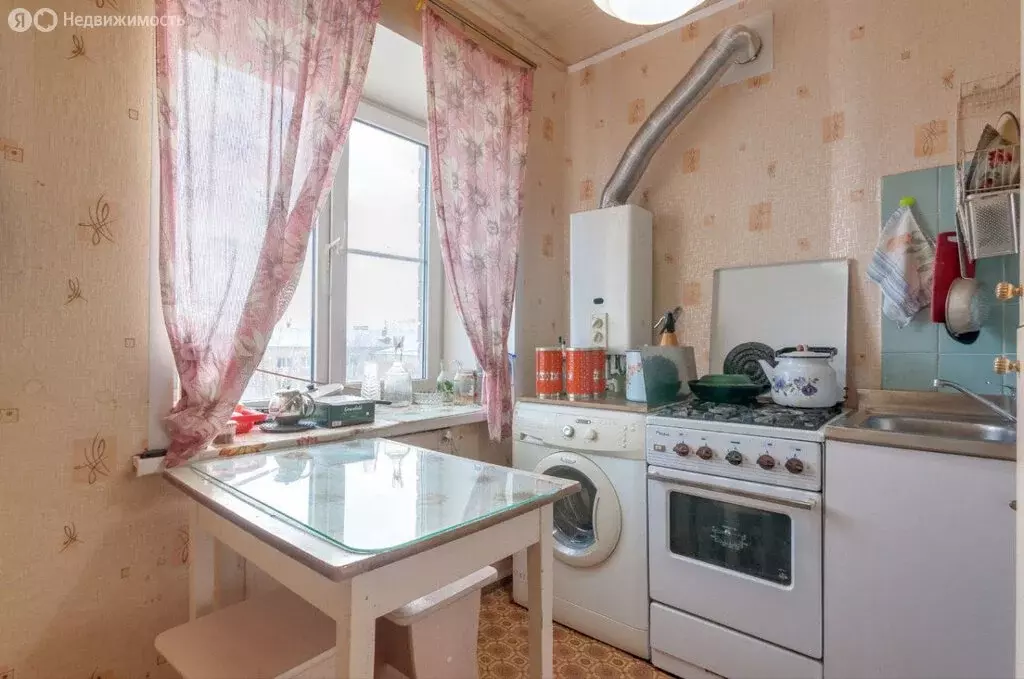 3-комнатная квартира: село Молочное, улица Ленина, 15 (59.1 м) - Фото 1