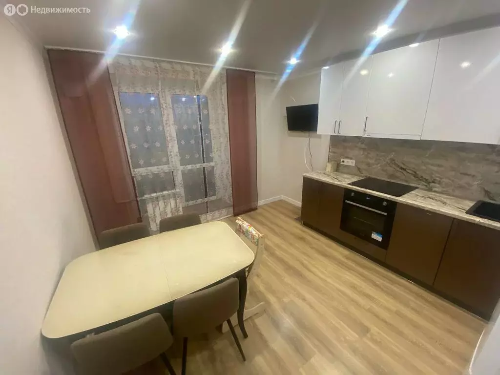 2-комнатная квартира: Вологда, улица Возрождения, 53 (55 м) - Фото 1