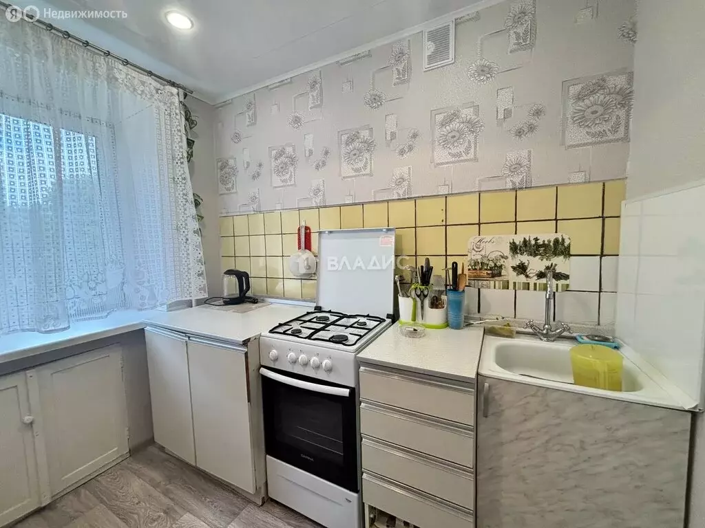 2-комнатная квартира: Каменники, Волжская улица, 5 (46 м) - Фото 0