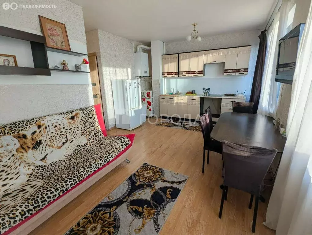 2-комнатная квартира: Новосибирск, улица Тургенева, 225 (61 м) - Фото 1