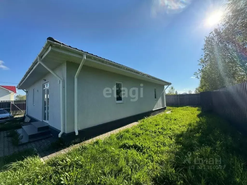 Дом в Псковская область, Псковский район, Логозовская волость, д. ... - Фото 1