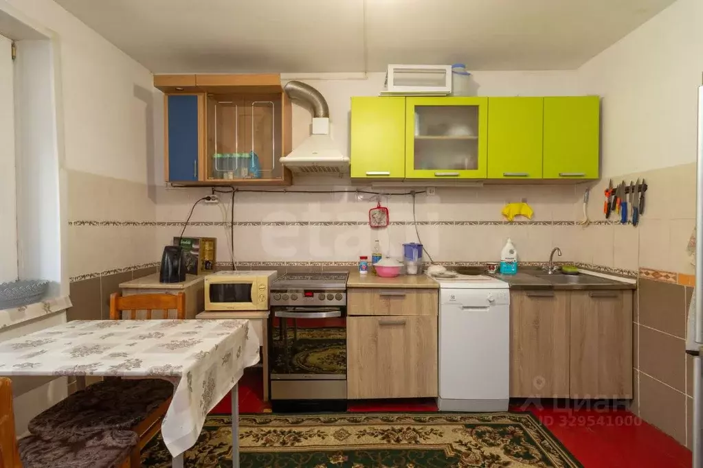 Дом в Красноярский край, Красноярск Рейдовая ул., 27А/633 (139 м) - Фото 1