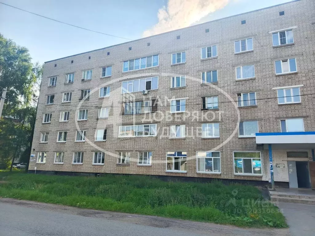 Комната Удмуртия, Глазов ул. Луначарского, 8 (17.0 м) - Фото 1