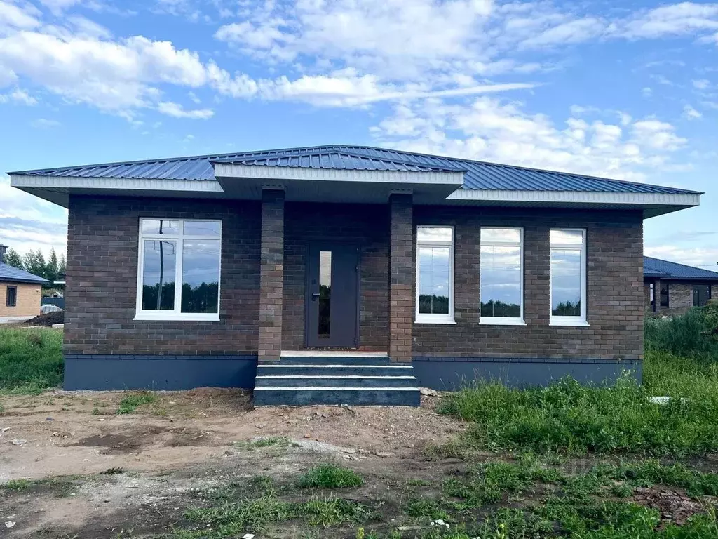 Дом в Башкортостан, Уфа городской округ, с. Нагаево  (100 м) - Фото 1