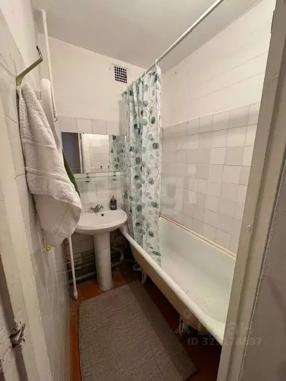 3-к кв. Новосибирская область, Новосибирск ул. Кошурникова, 29 (55.5 ... - Фото 1