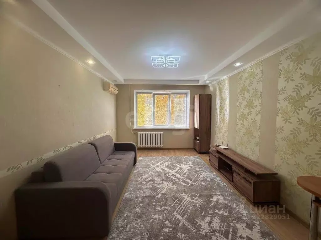 3-к кв. Оренбургская область, Оренбург просп. Гагарина, 25/4 (61.9 м) - Фото 1