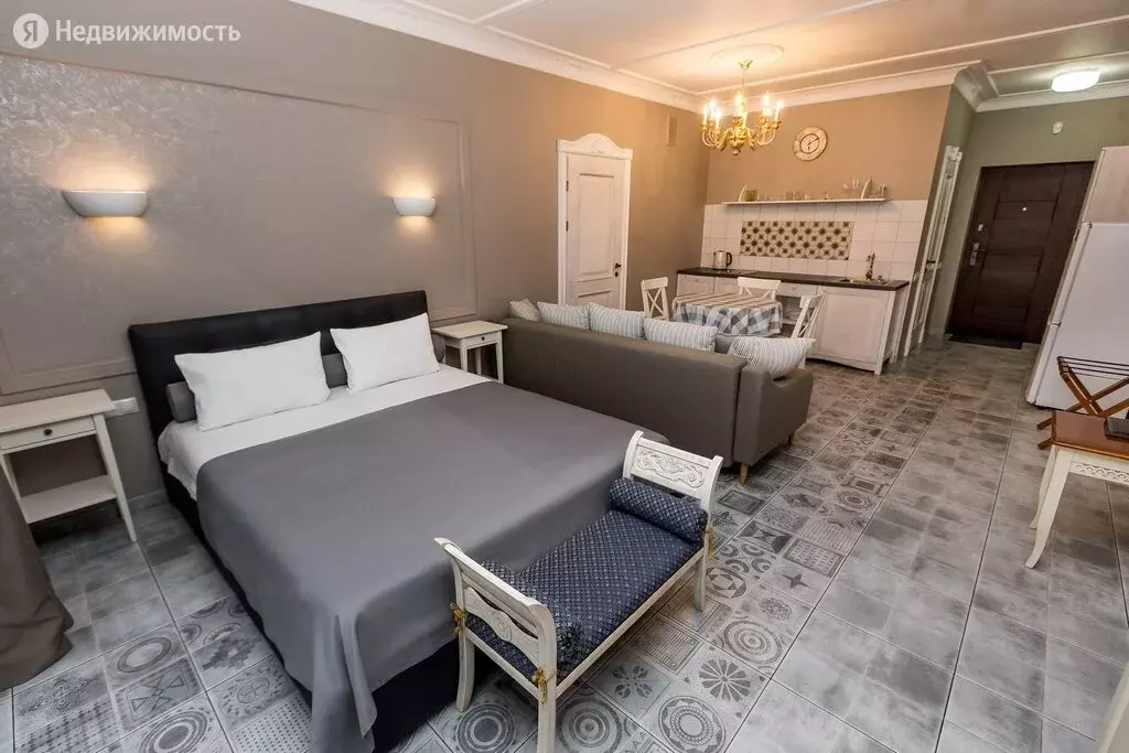 Квартира-студия: Зеленоградск, улица Володарского, 28а (36 м) - Фото 1