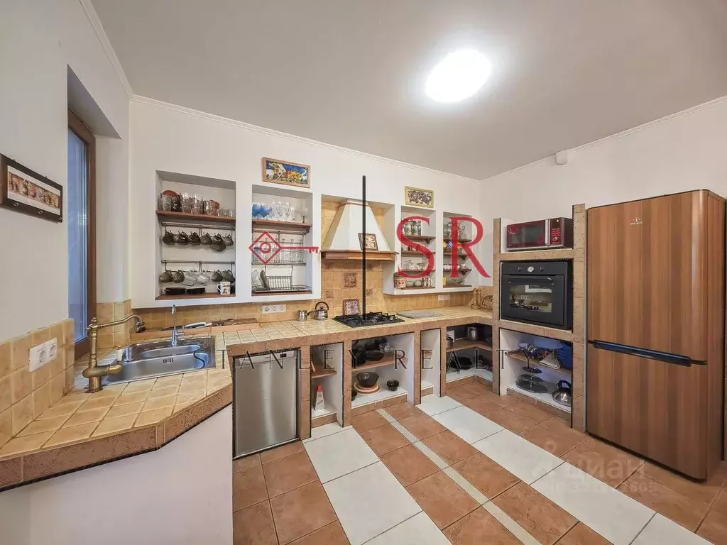 Дом в Ленинградская область, Выборгский район, Полянское с/пос, пос. ... - Фото 2