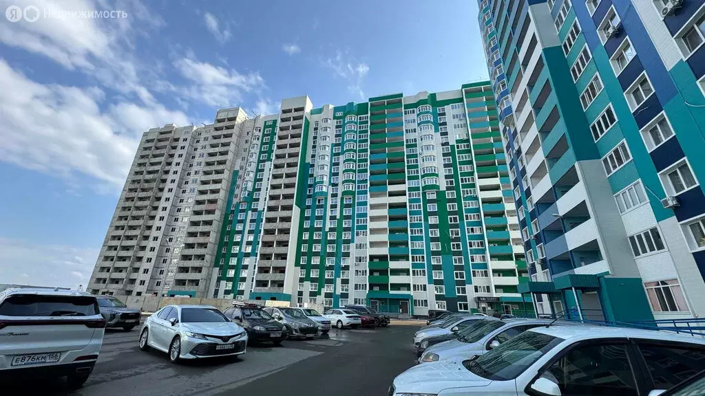 3-комнатная квартира: Оренбург, улица Рокоссовского, 3 (60 м) - Фото 1
