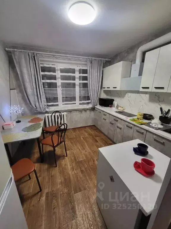 3-к кв. Иркутская область, Байкальск г. Слюдянский район, Байкальское ... - Фото 1