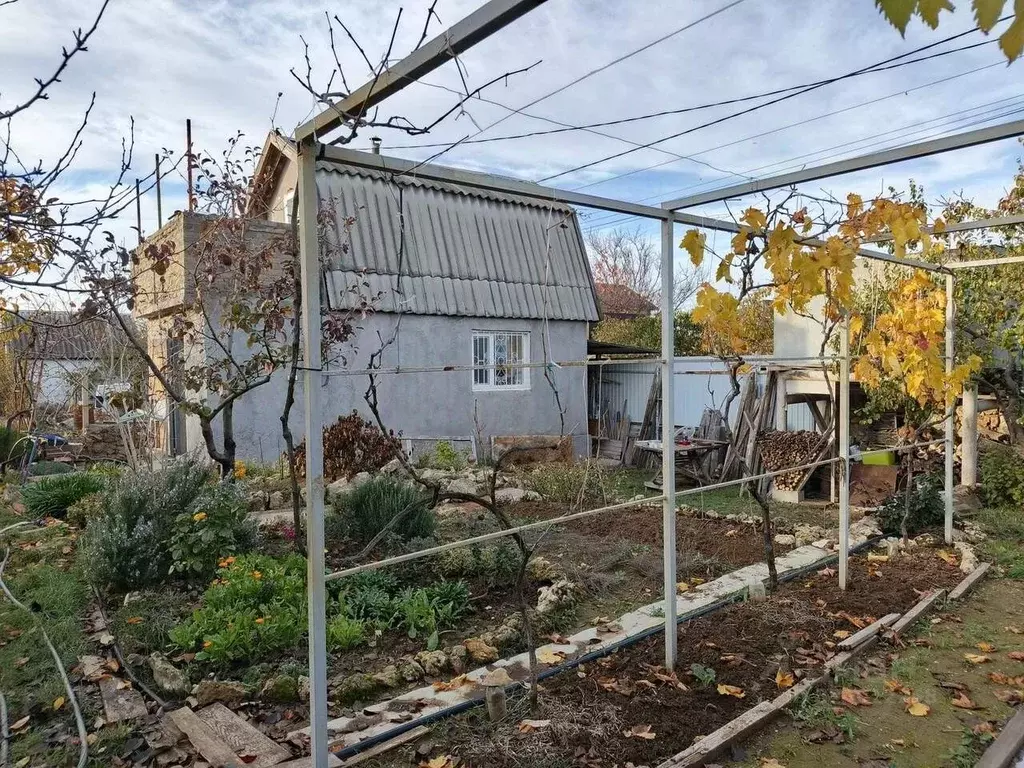 Дом в Севастополь Гавань садовое товарищество, 587 (50 м) - Фото 1