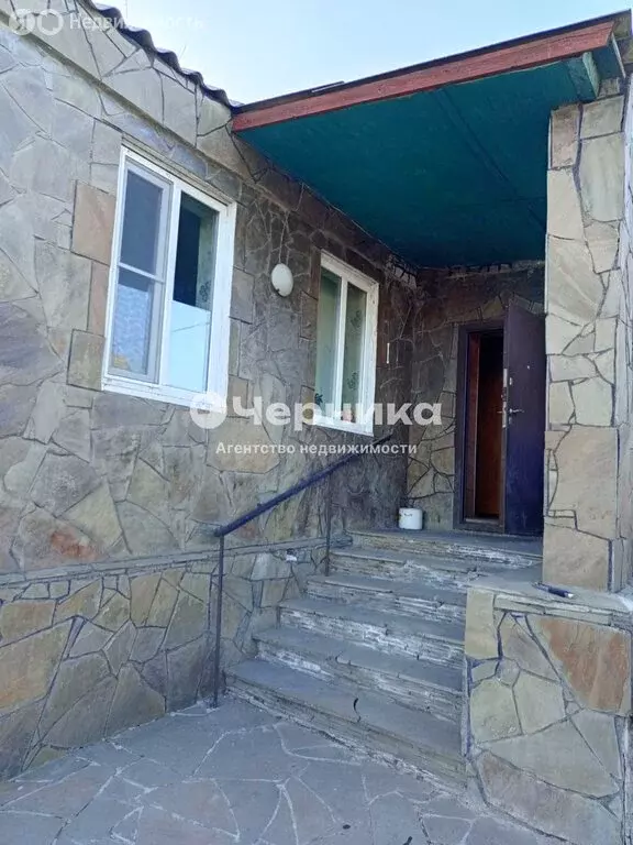 Дом в Новошахтинск, Непобедимая улица (75 м) - Фото 2