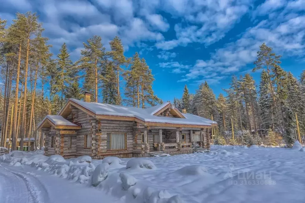 Дом в Карелия, Медвежьегорск ул. Михаила Рябова, 7 (100 м) - Фото 1