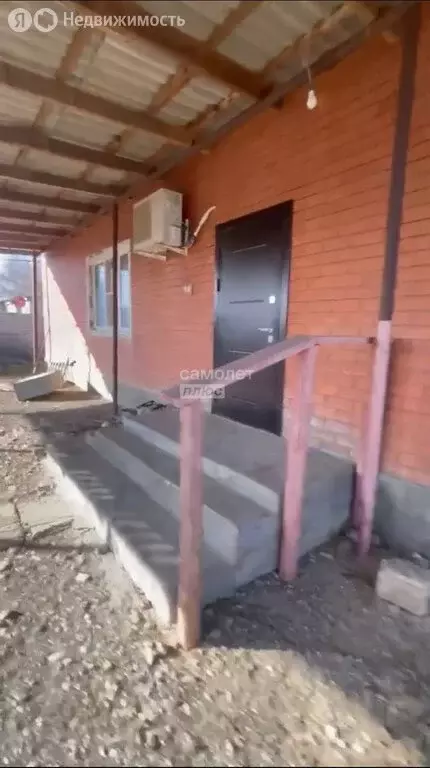 Дом в Черноземельский район, посёлок Буровой, улица Джульджуева (68.8 ... - Фото 1