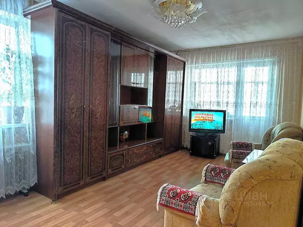 3-к кв. Красноярский край, Красноярск ул. Юшкова, 12А (60.0 м) - Фото 1