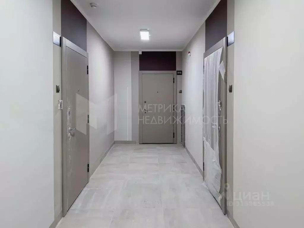 1-к кв. Тюменская область, Тюмень Новгородская ул., 20 (38.2 м) - Фото 0