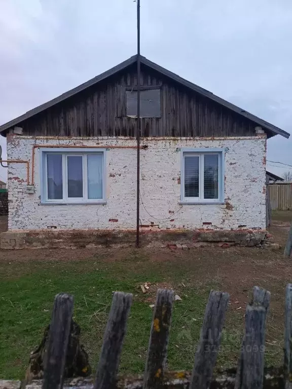 Дом в Калмыкия, Малодербетовский район, пос. Ханата ул. Ленина (54 м) - Фото 1