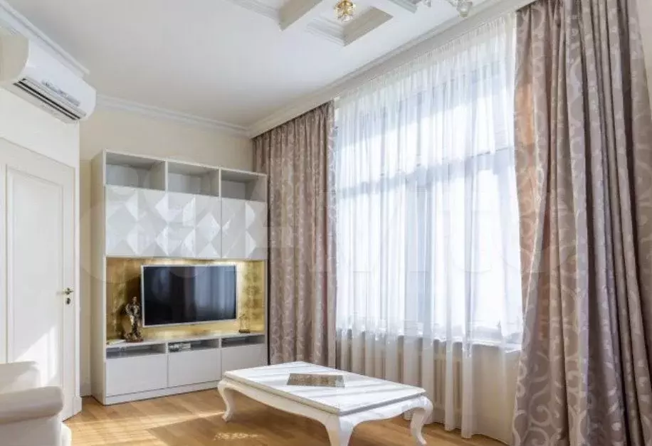 3-к. квартира, 130 м, 9/13 эт. - Фото 0