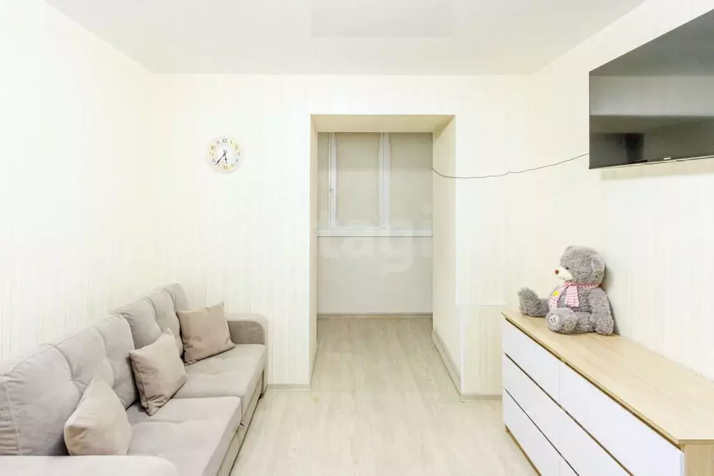 3-к кв. Тюменская область, Тюмень ул. Самарцева, 30 (99.7 м) - Фото 1