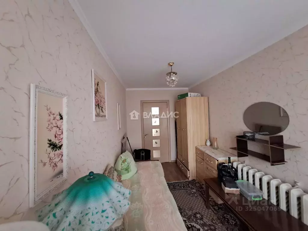 3-к кв. Крым, Симферопольский район, Молодежное пгт ул. Строителей, 11 ... - Фото 1