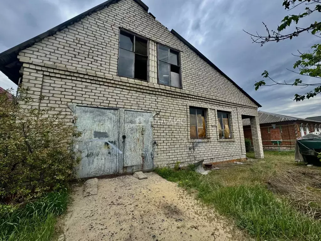 Дом в Белгородская область, Старооскольский городской округ, с. ... - Фото 1