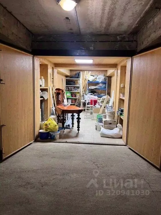 Гараж в Иркутская область, Иркутск ул. Леси Украинки, 28 (19 м) - Фото 1
