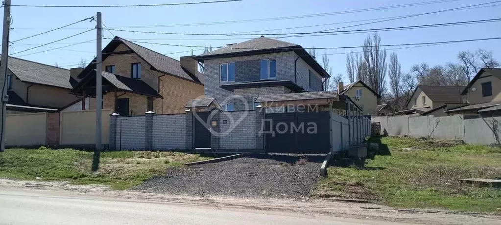Дом в Волгоградская область, Волгоград ул. Качуевской (118 м) - Фото 1