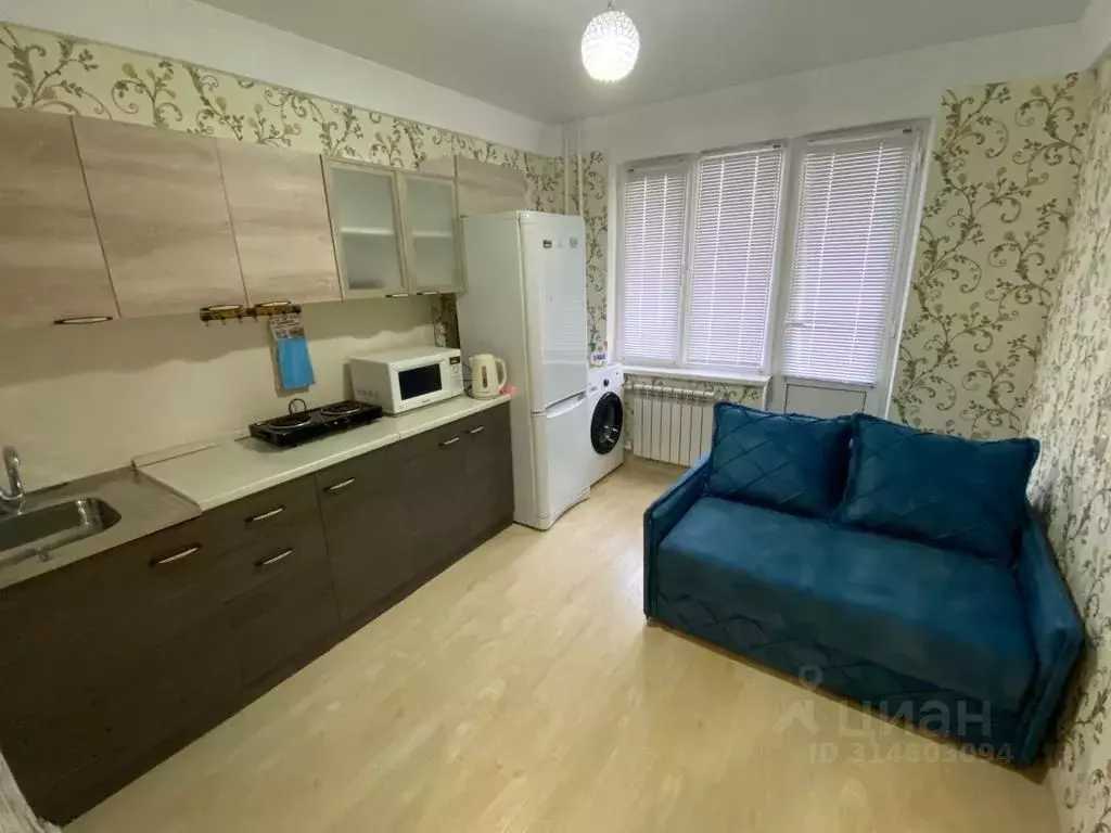 1-к кв. Дагестан, Каспийск просп. Акулиничева, 15 (37.0 м) - Фото 0