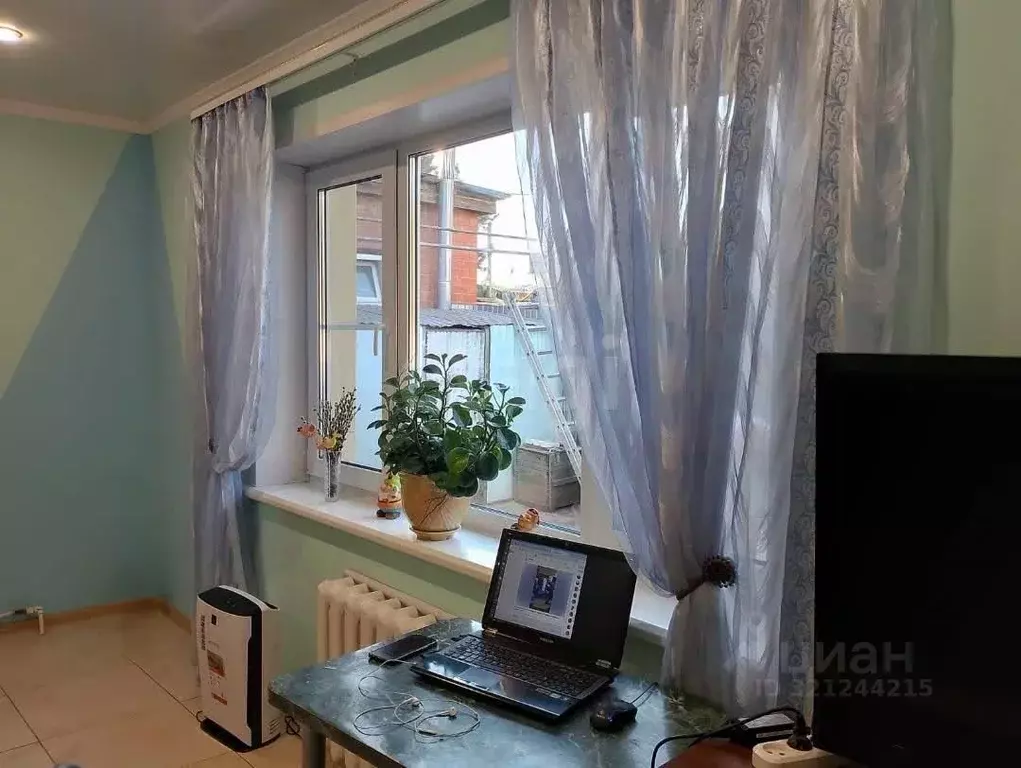 Дом в Оренбургская область, Оренбург 5-й проезд, 18 (93 м) - Фото 1