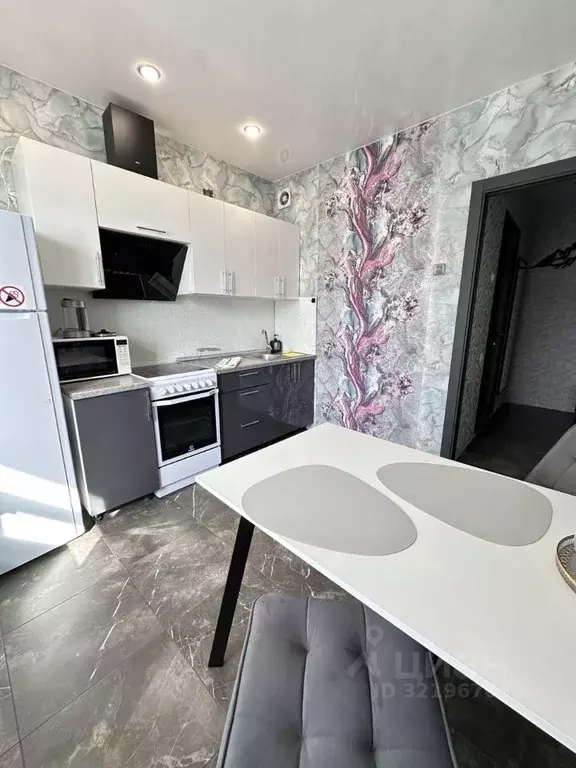 1-к кв. Красноярский край, Красноярск ул. Карамзина, 28 (35.0 м) - Фото 0