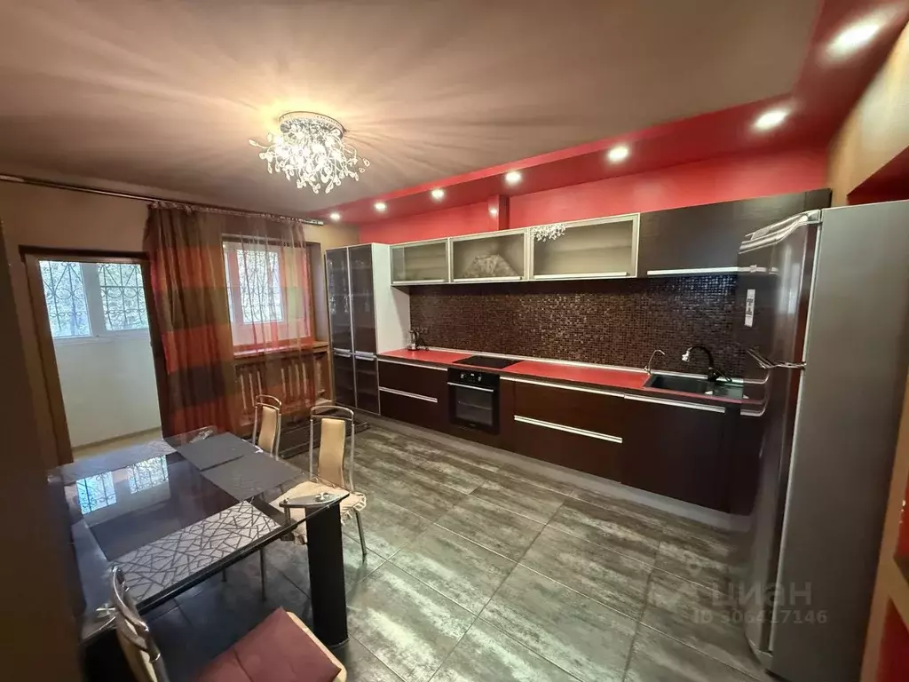 3-к кв. Астраханская область, Астрахань ул. Савушкина, 4к1 (140.0 м) - Фото 1