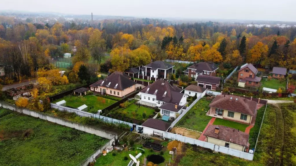 Участок в Московская область, Мытищи городской округ, с. Марфино ... - Фото 1