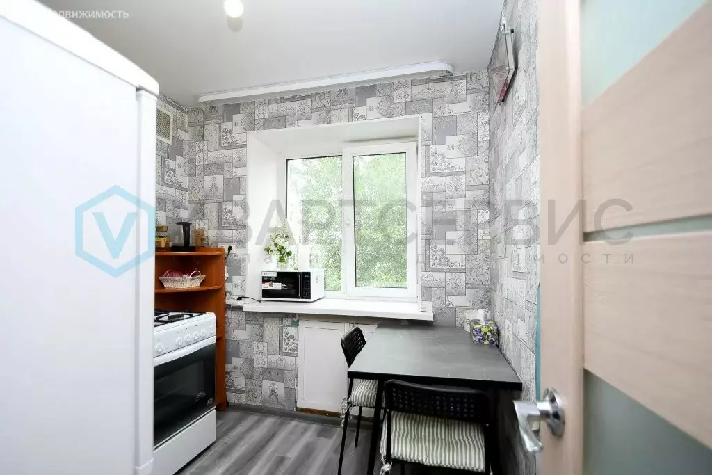 2-комнатная квартира: Омск, Революционная улица, 11 (44 м) - Фото 1