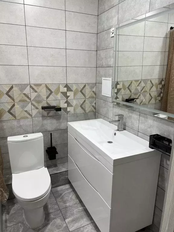 Комната 32 м, 3/3 эт. - Фото 1