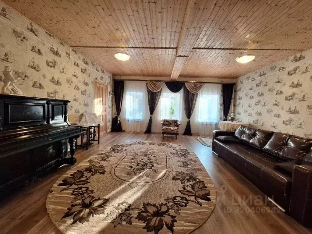 Коттедж в Ивановская область, пос. Лежнево ул. 1-я Интернациональная, ... - Фото 1