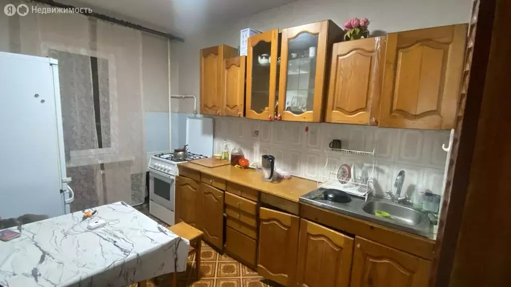 3-комнатная квартира: Армавир, улица Кирова, 92 (70 м) - Фото 0