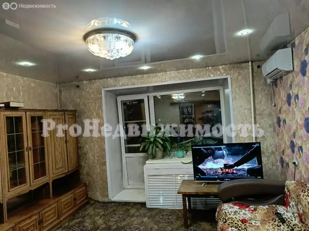 3-комнатная квартира: Кызыл, улица Калинина, 24А (64.3 м) - Фото 1