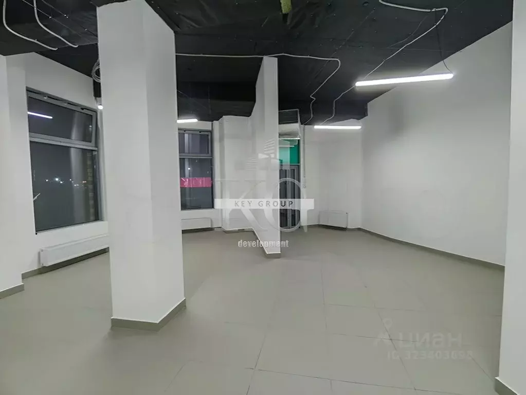 Помещение свободного назначения в Свердловская область, Екатеринбург ... - Фото 2