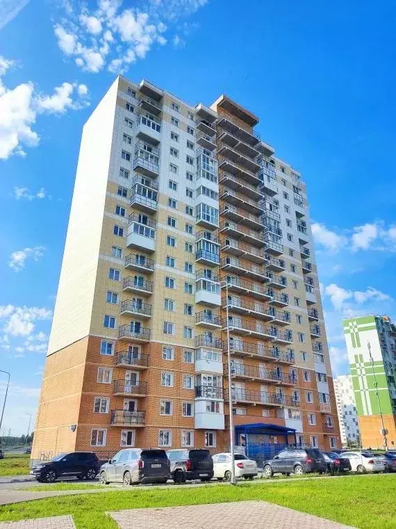 3-к кв. Пермский край, Березники Усольский-2 мкр, ул. Строителей, 2 ... - Фото 0