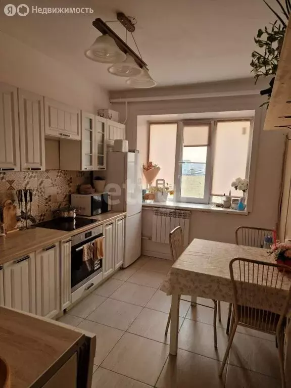 3-комнатная квартира: Якутск, проспект Михаила Николаева, 18 (71.4 м) - Фото 1