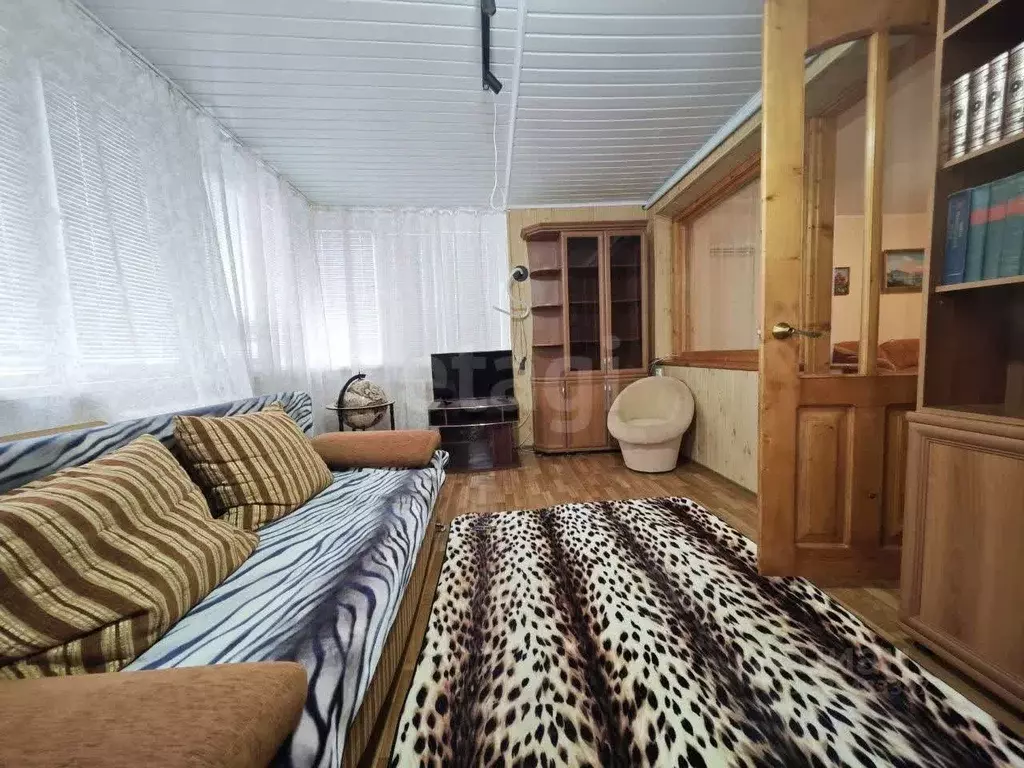 2-к кв. Крым, Сакский район, с. Фрунзе ул. Гагарина (70.6 м) - Фото 1