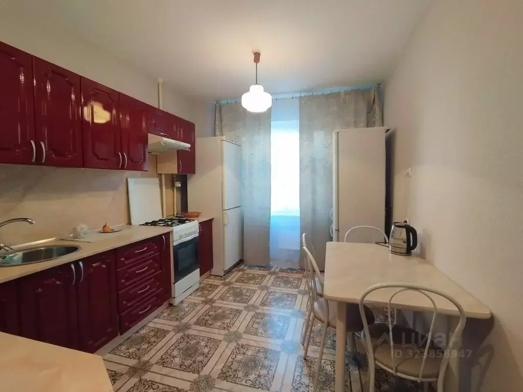 3-к кв. Омская область, Омск ул. Кирова, 18/1 (74.5 м) - Фото 1