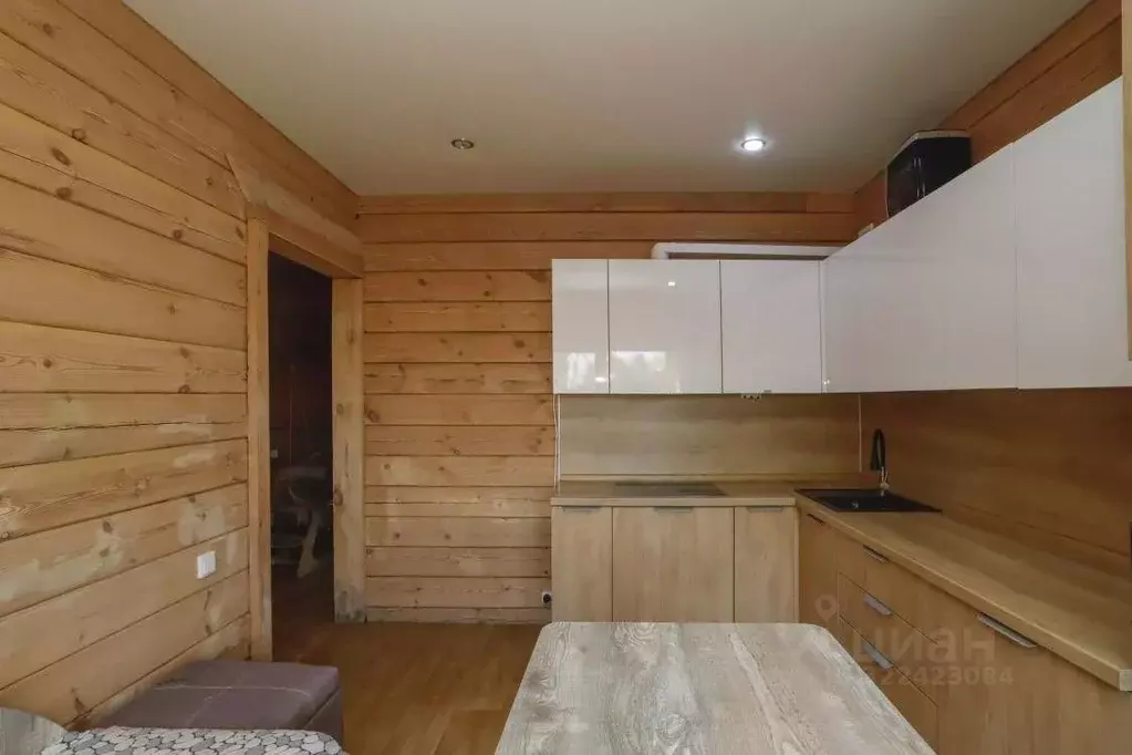 Дом в Иркутская область, Шелеховский район, с. Баклаши Шелеховская ... - Фото 1