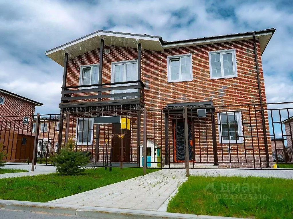 Таунхаус в Ленинградская область, Всеволожский район, Агалатовское ... - Фото 1