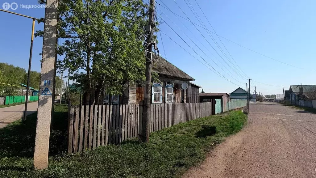 Дом в село Бураево, улица Чапаева (37.7 м) - Фото 1