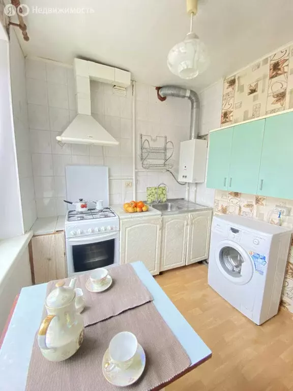 3-комнатная квартира: Горелки, Гарнизонный проезд, 3А (59.4 м) - Фото 0