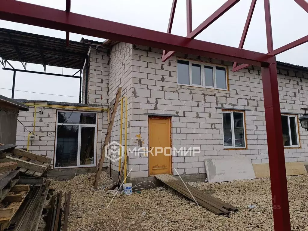 Дом в Брянская область, Брянск ул. Азарова, 102 (136 м) - Фото 0