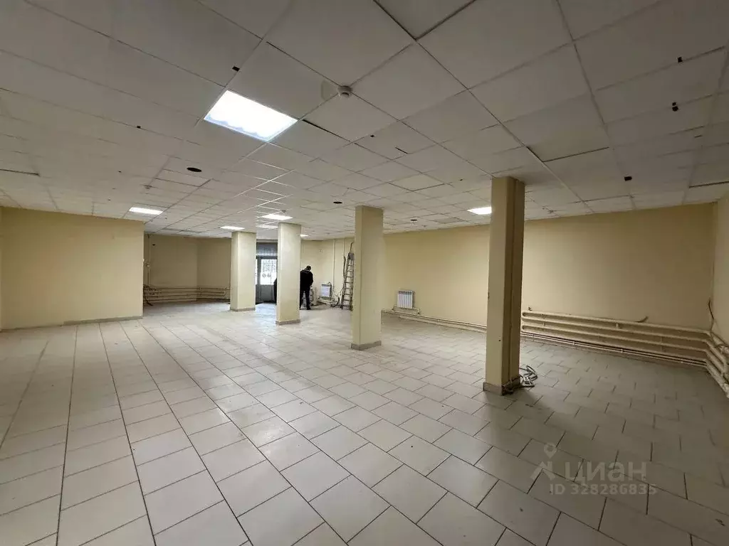 Помещение свободного назначения в Калужская область, Калуга ул. ... - Фото 1